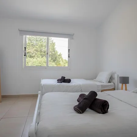2Bd Garden Apartment Paphos Exterior photo
